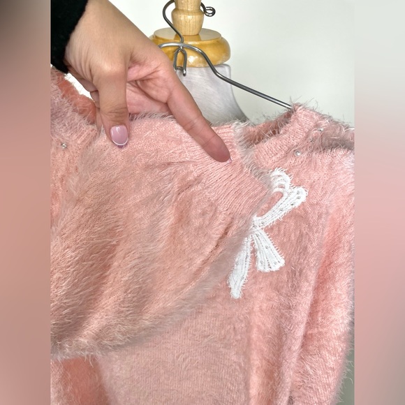 Super Soft Baby Pink Sweater - Medium - Picture 7 of 10